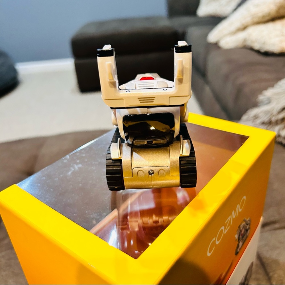 Anki Cosmo AI Robot